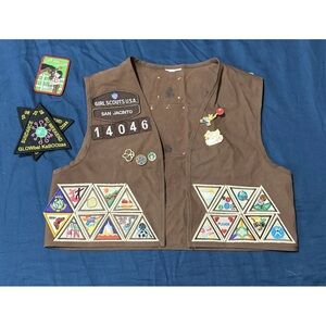 Girl Scouts Brownie Vest With Patches & Pins 2000's  Vest 17in Wide 14in Length